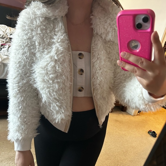 Fuzzy A&F Jacket ♥️ - Picture 2 of 5